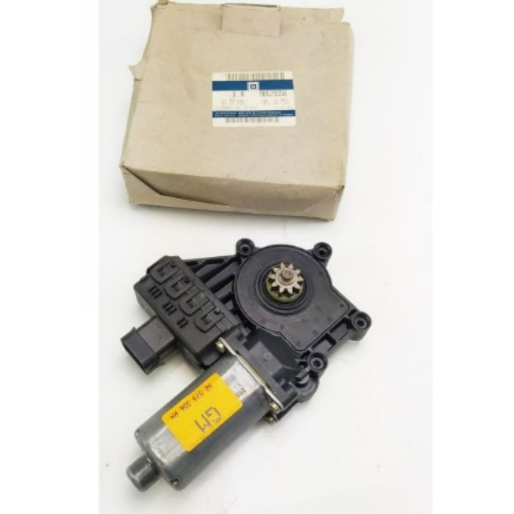 Ürün Kodu : 6207056 - Zafira A Sağ Ön Kapı Cam Kaldırma Motoru GM-PSA Orijinal Ürünüdür