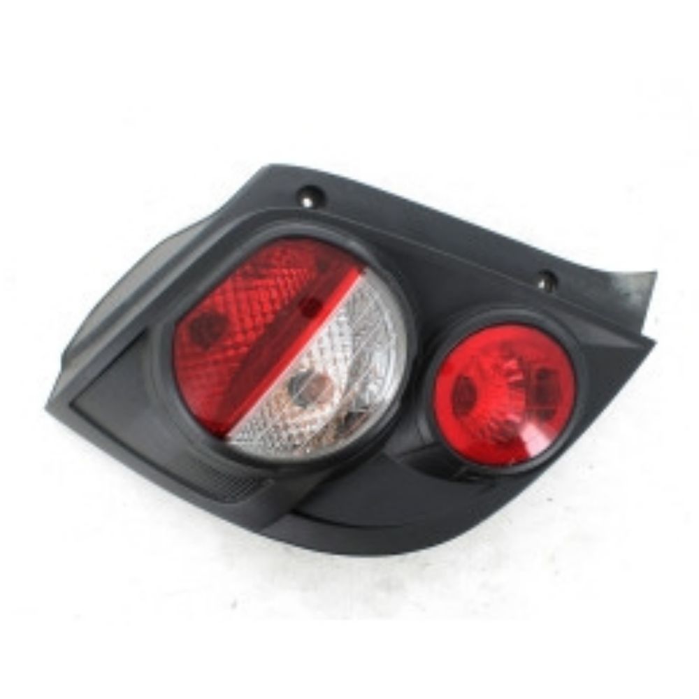 Product Code : 95470359 - Chevrolet Aveo T300 Hb Left Rear Taillight GM Original 95470359