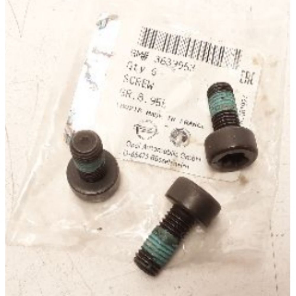 Product Code : 3639953 - Opel Crossland X, Grandland X, Combo E Flywheel Bolt M9X20 GM Genuine 3639953