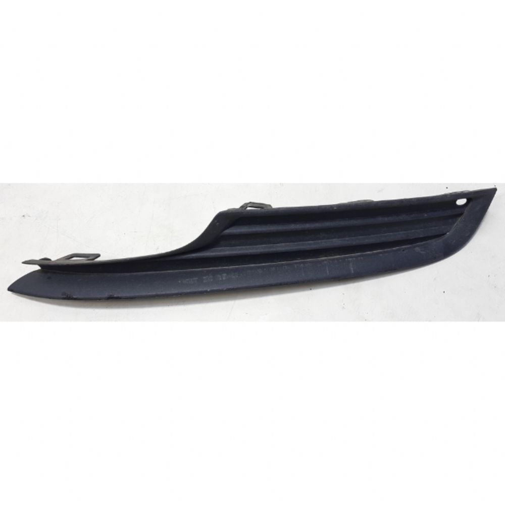 Product Code : 5G0853665ç - Volkswagen Golf 7 Left Lower Left Bumper Grille (Removed) Original 5G0853665