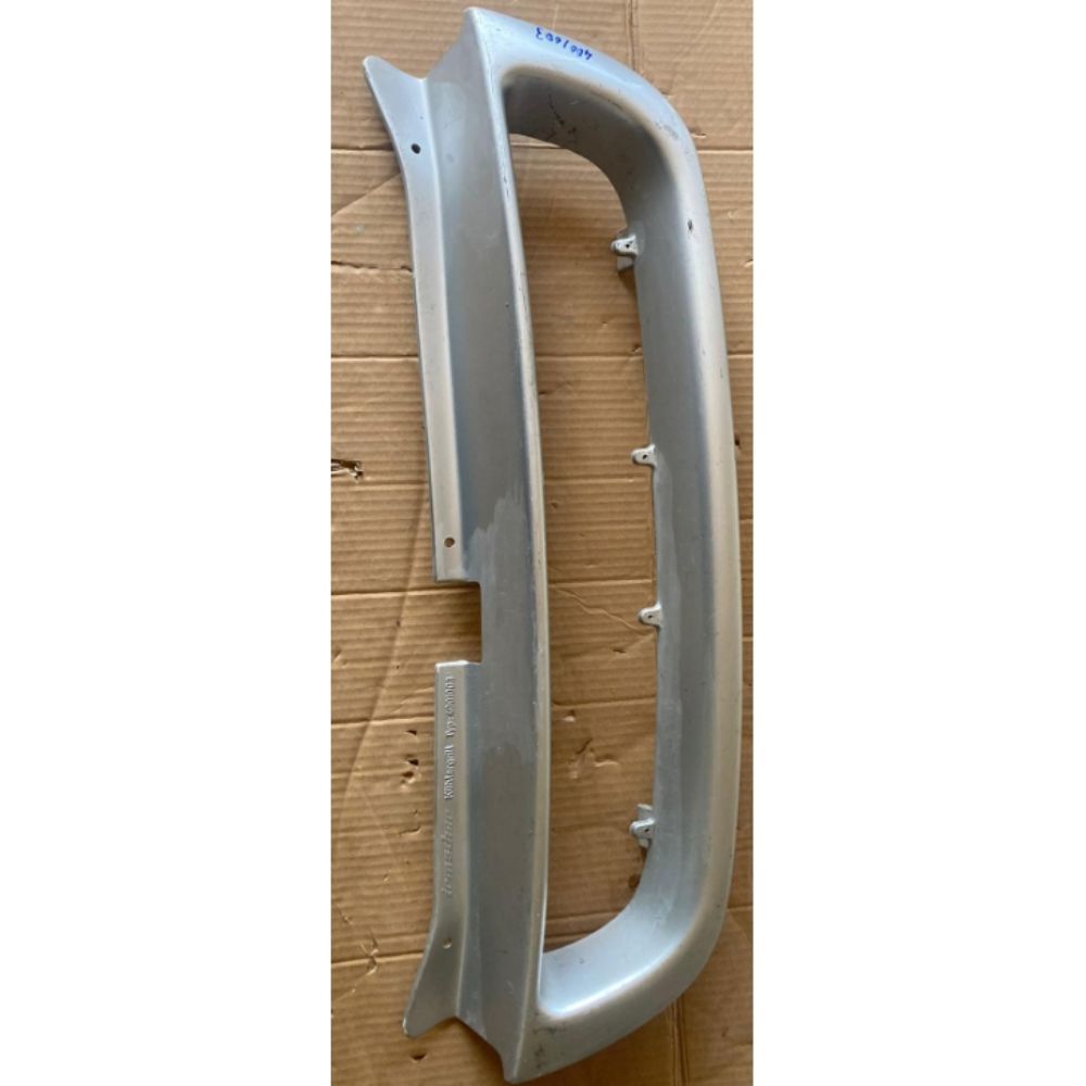 Product Code : TYP4001003 - Opel Omega B Front Louvre Body Irmscher GM Original Typ4001003