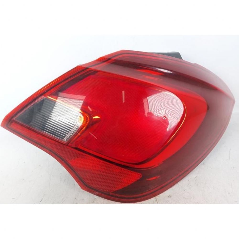 Product Code : 13428448ç - Opel Corsa E Right Exterior Taillight (Exposed Solid Small Crack) GM Original 13428448