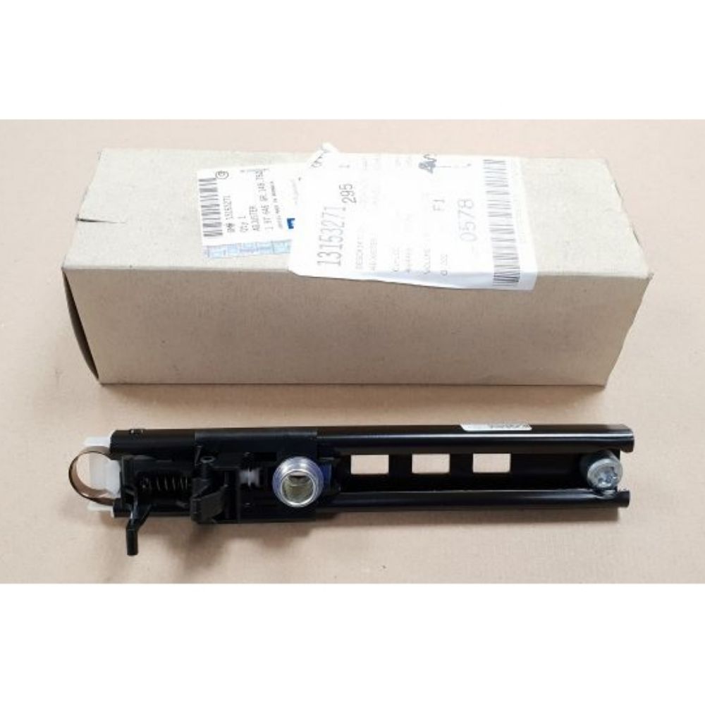 Product Code : 13153271 - Opel Corsa D Seat Belt Adjuster GM Genuine 13153271