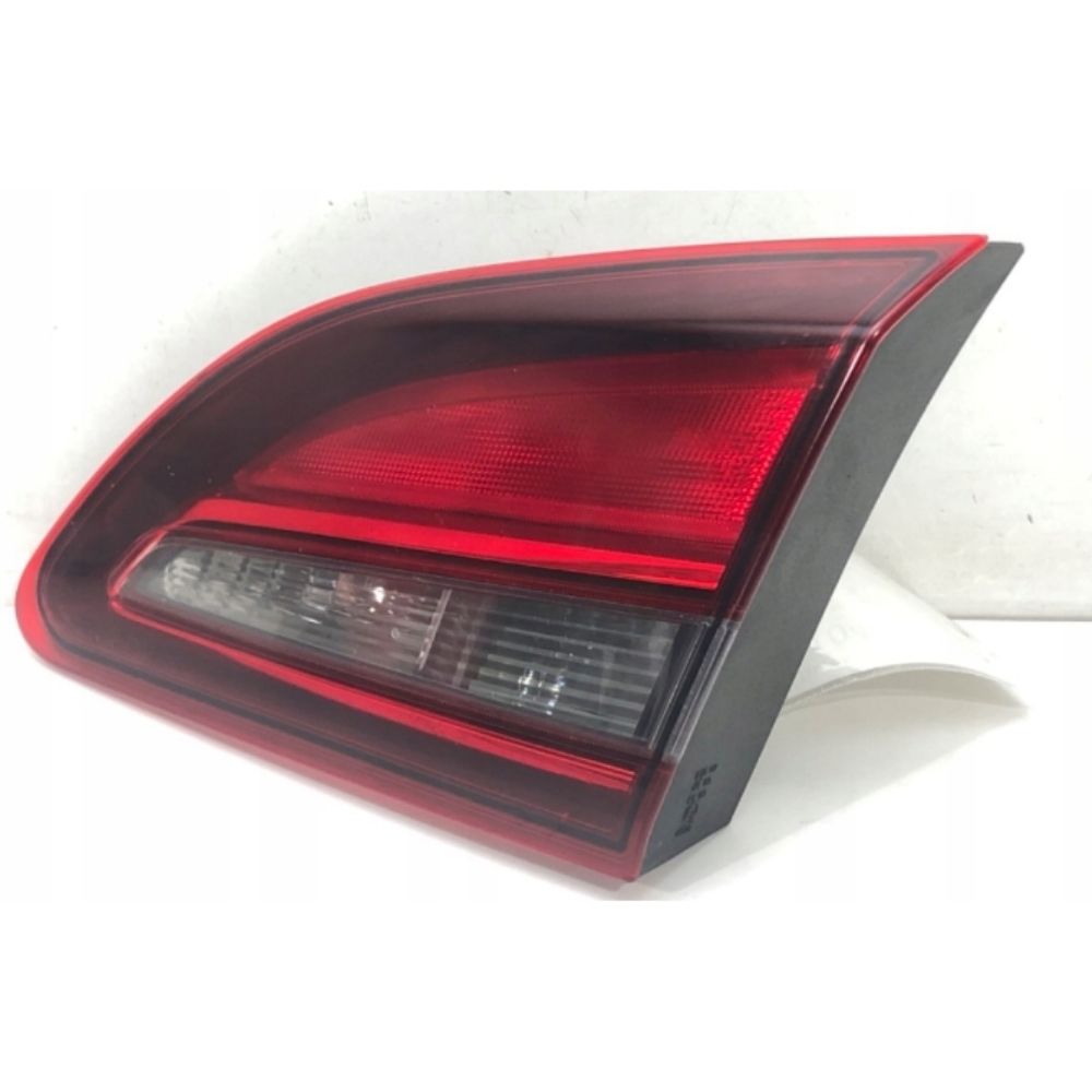 Product Code : 25870194 - Opel Astra J Sedan NB Case Right Inner Stop Lamp GM Original 25870194 - 1222342