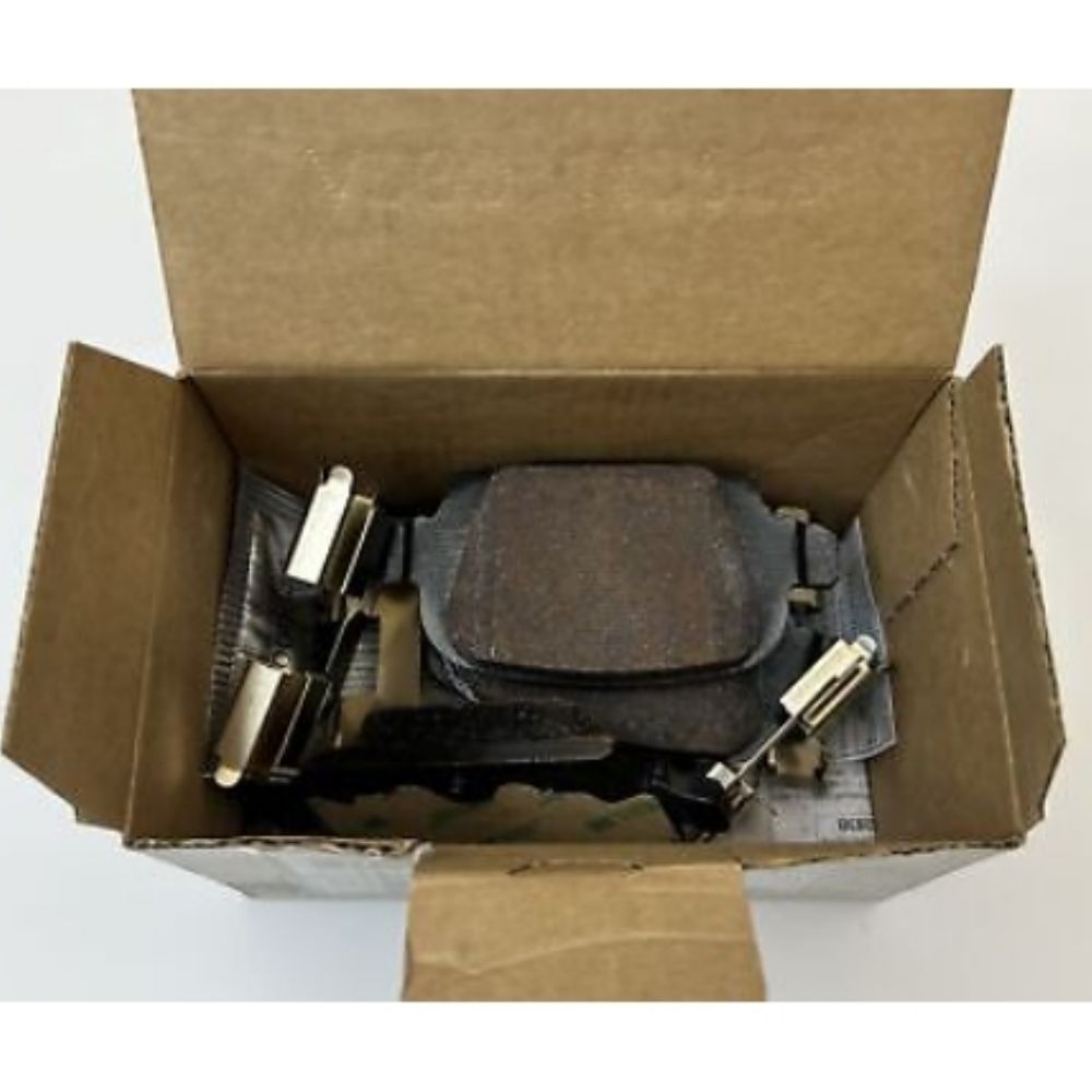 Product Code : 1605120 - Opel Corsa C Rear Disc Pad Z14-18 GM Genuine 1605120 - 93188452