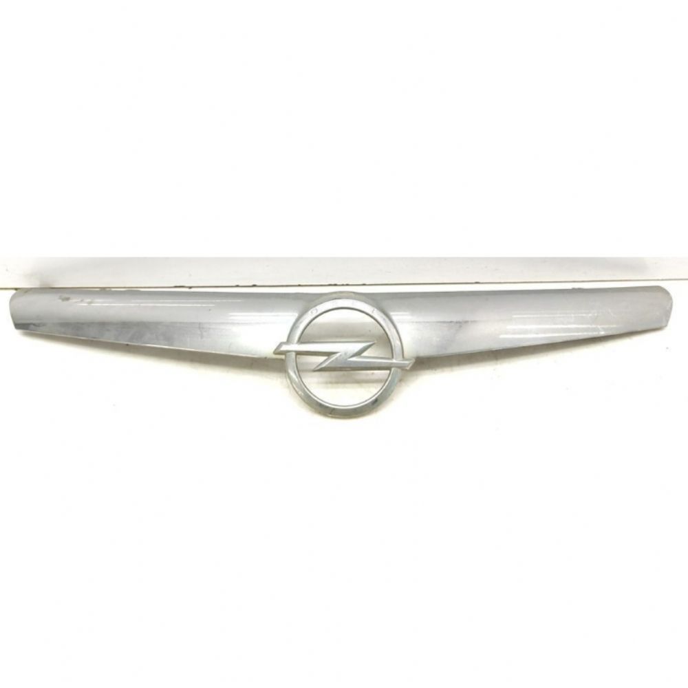 Product Code : 13264451 - Opel Astra J Front Louvre Covering Chrome (Broken Feet Available) GM Original 13264451 - 1322003