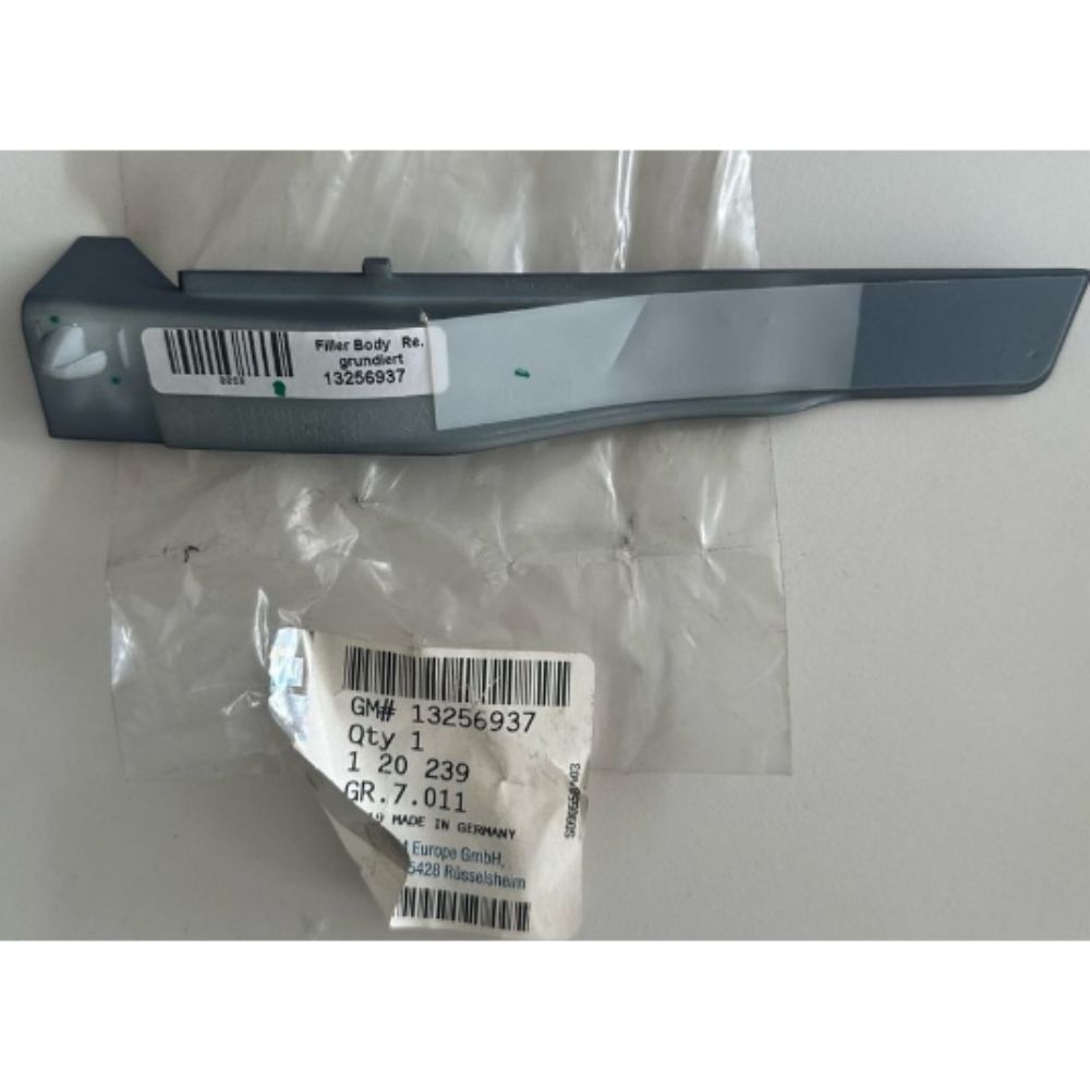 Product Code : 13256937 - Opel Corsa D Mudguard Moulding Right Lined GM Genuine 13256937