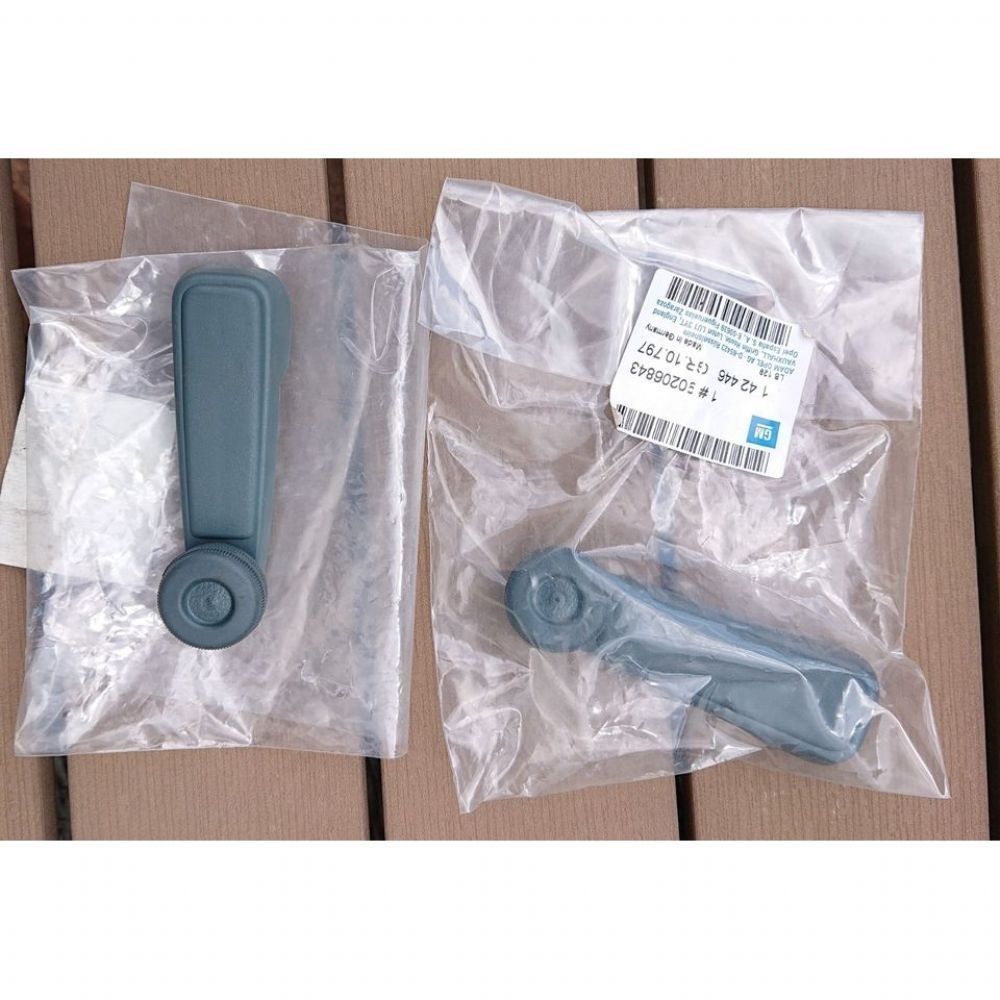 Product Code : 90206843 - Opel Kadett, Ascona Window Lift Jack Handle GM Genuine 90206843 - 142446