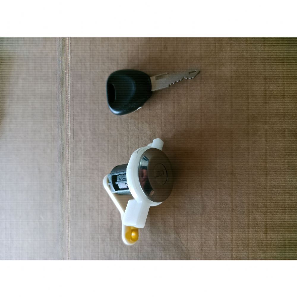 Opel Movano A, Renault Master Right Front and Rear Compatible Key Lock GM Original 9161605 - 4501305