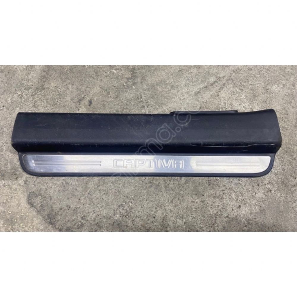 Product Code : 96630458 - Chevrolet Captiva Left Front Door Lower Sill Bakelite GM Genuine 96630458