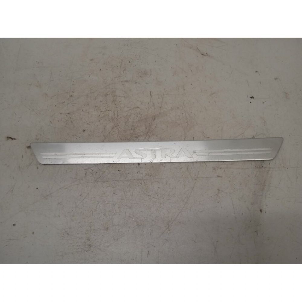 Opel Astra H Sill Cladding Front Chrome Single Side GM Original 13173032 - 5164742