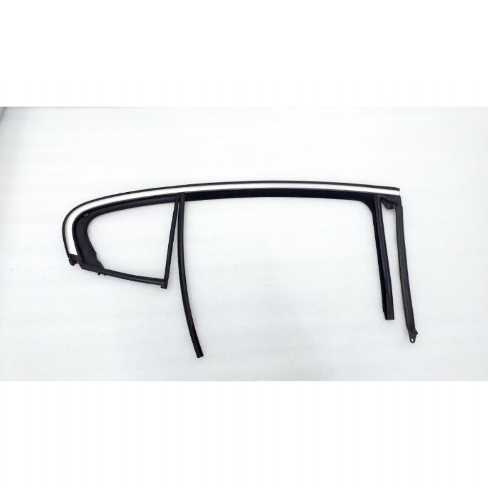 Product Code : 13228097 - Opel Insignia A Right Rear Door Window Seal Chrome GM Original 13228097 - 162273