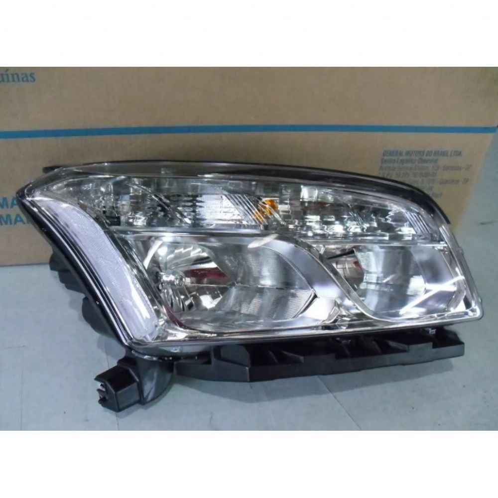 Chevrolet Trax Right Front Headlamp GM Genuine 42532763