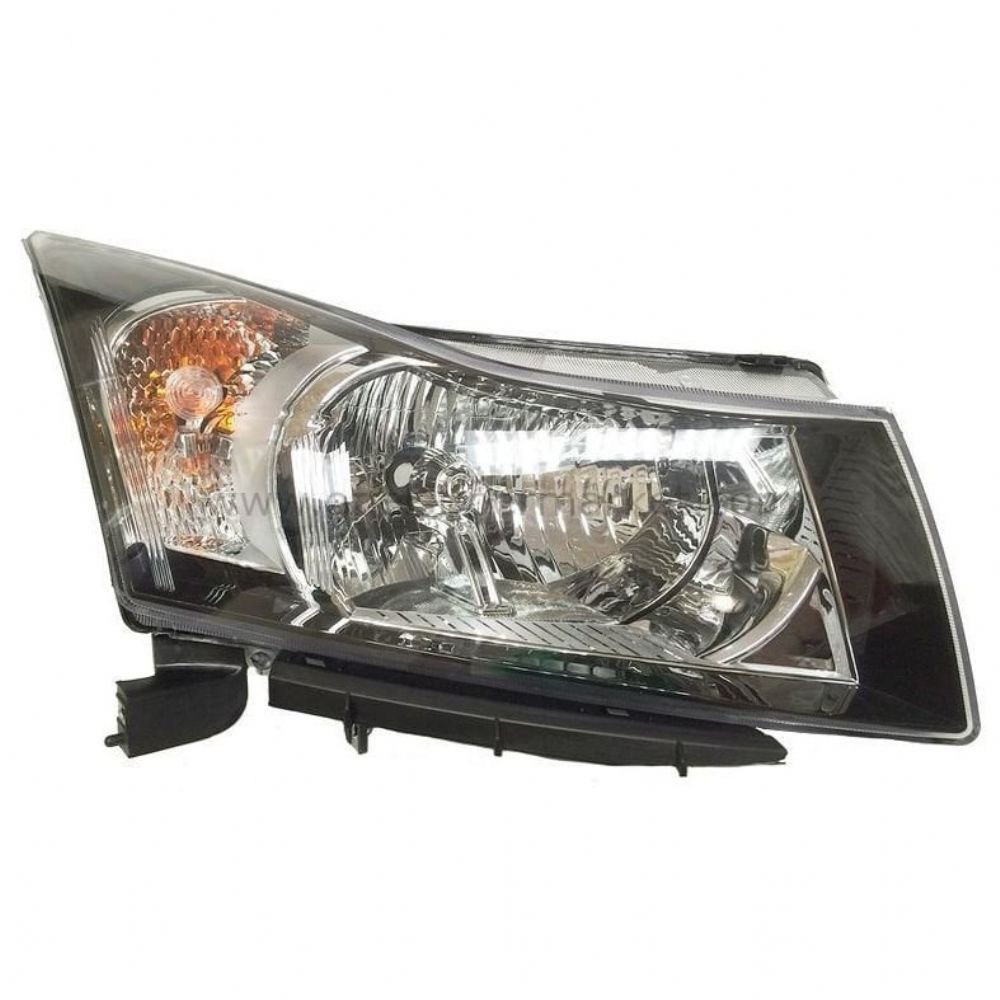 Product Code : 95137776 - Chevrolet Cruze Right Front Headlamp GM Genuine 95137776 - 95913327