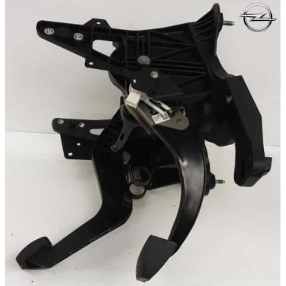 Product Code : 39023894 - Opel Astra K Pedal Kit GM Genuine 39023894