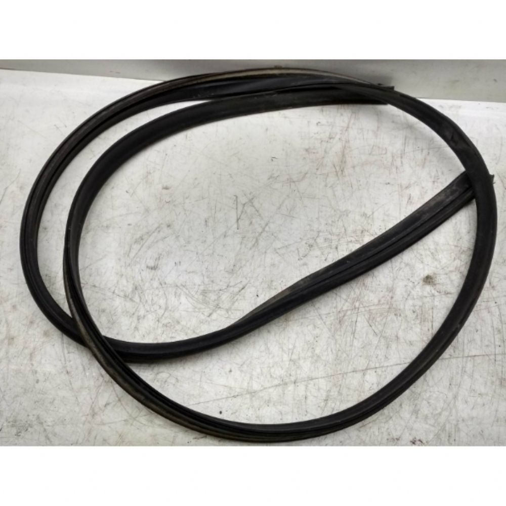 Product Code : 13251122 - Opel Astra H Left Upper Side Door Dust Seal Complete 72000001> GM Original 13251122 - 156357