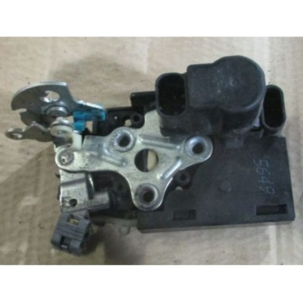 Product Code : 95975646 - Chevrolet Spark M300 Left Front Door Lock LH New GM Genuine 95975646