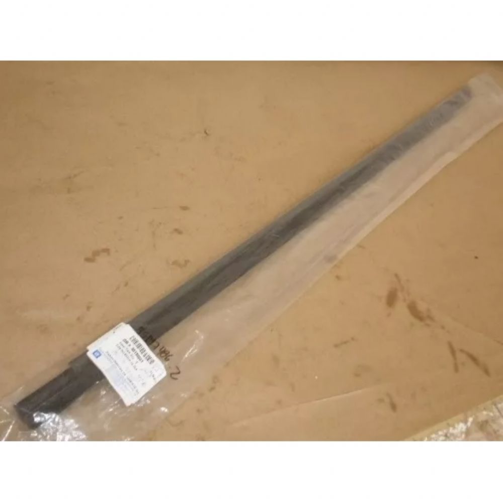 Product Code : 95180501 - Chevrolet Aveo T300 Left Front Door Window Seal 2012 Sedan Model GM Original 95180501