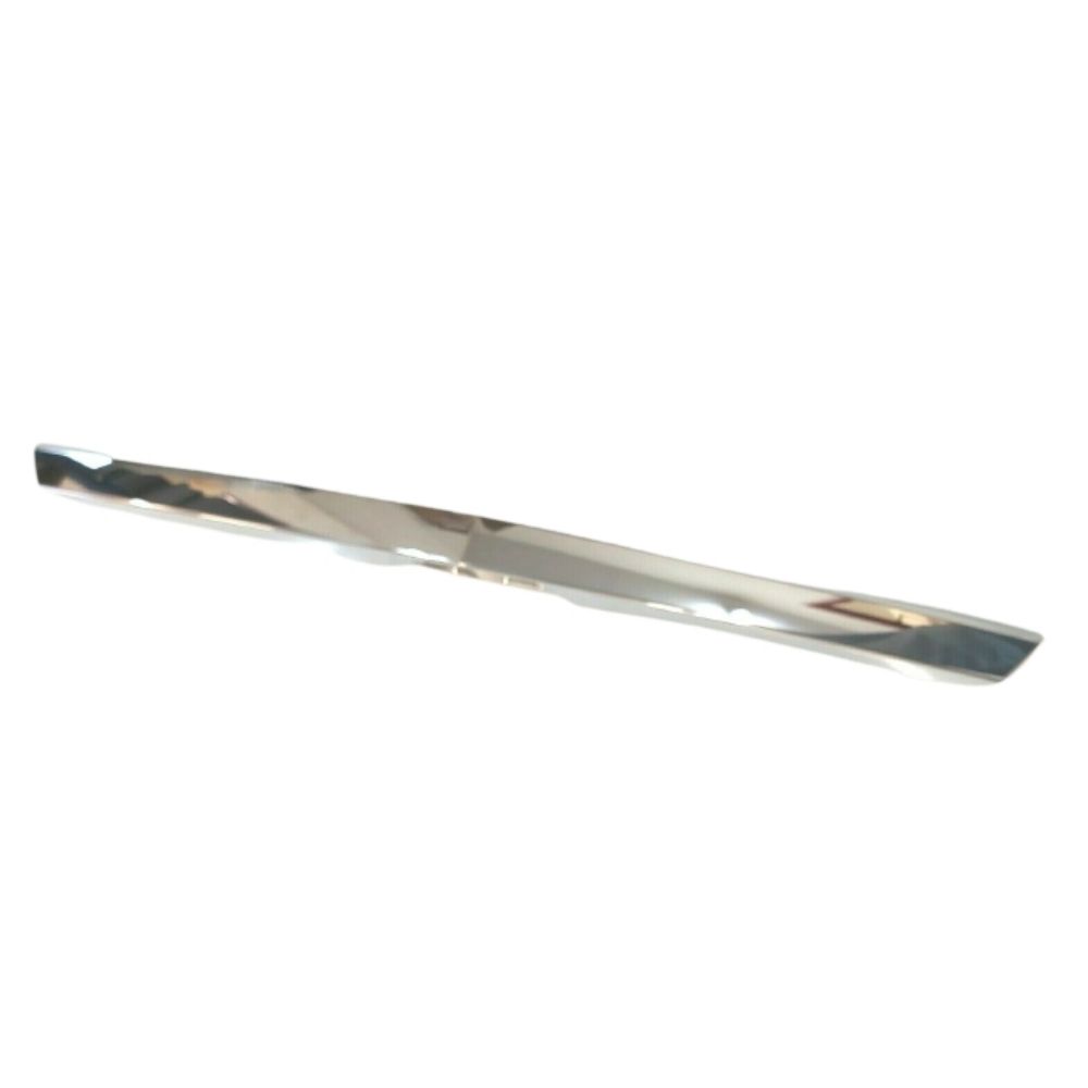 Product Code : 176183 - Opel Astra H Rear Boot Lid Trim Twintop Model Chrome GM Genuine 176183 - 13266464