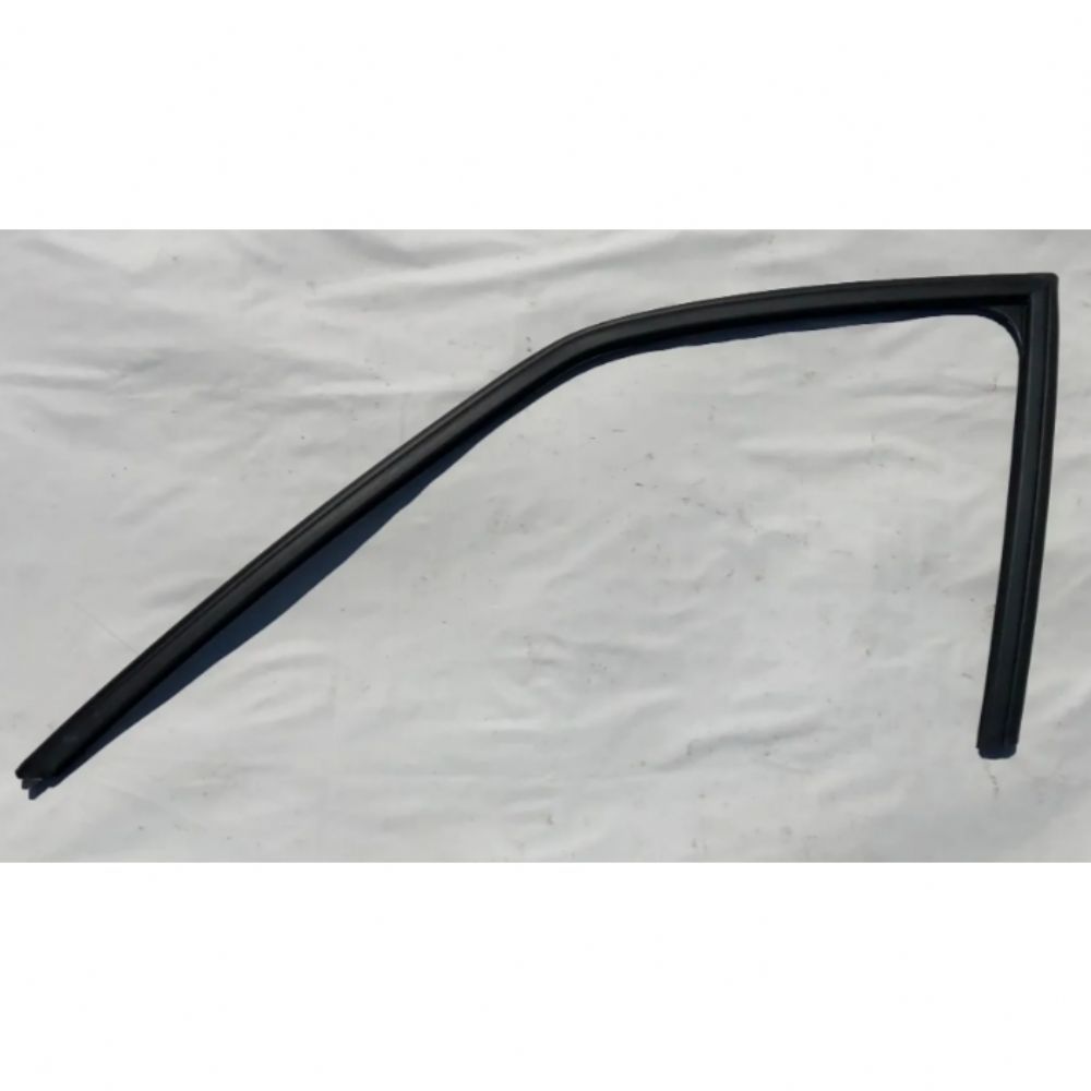 Product Code : 5148015 - Opel Astra F Left Front Upper Outer Window Seal GM Original 5148015 - 90452537