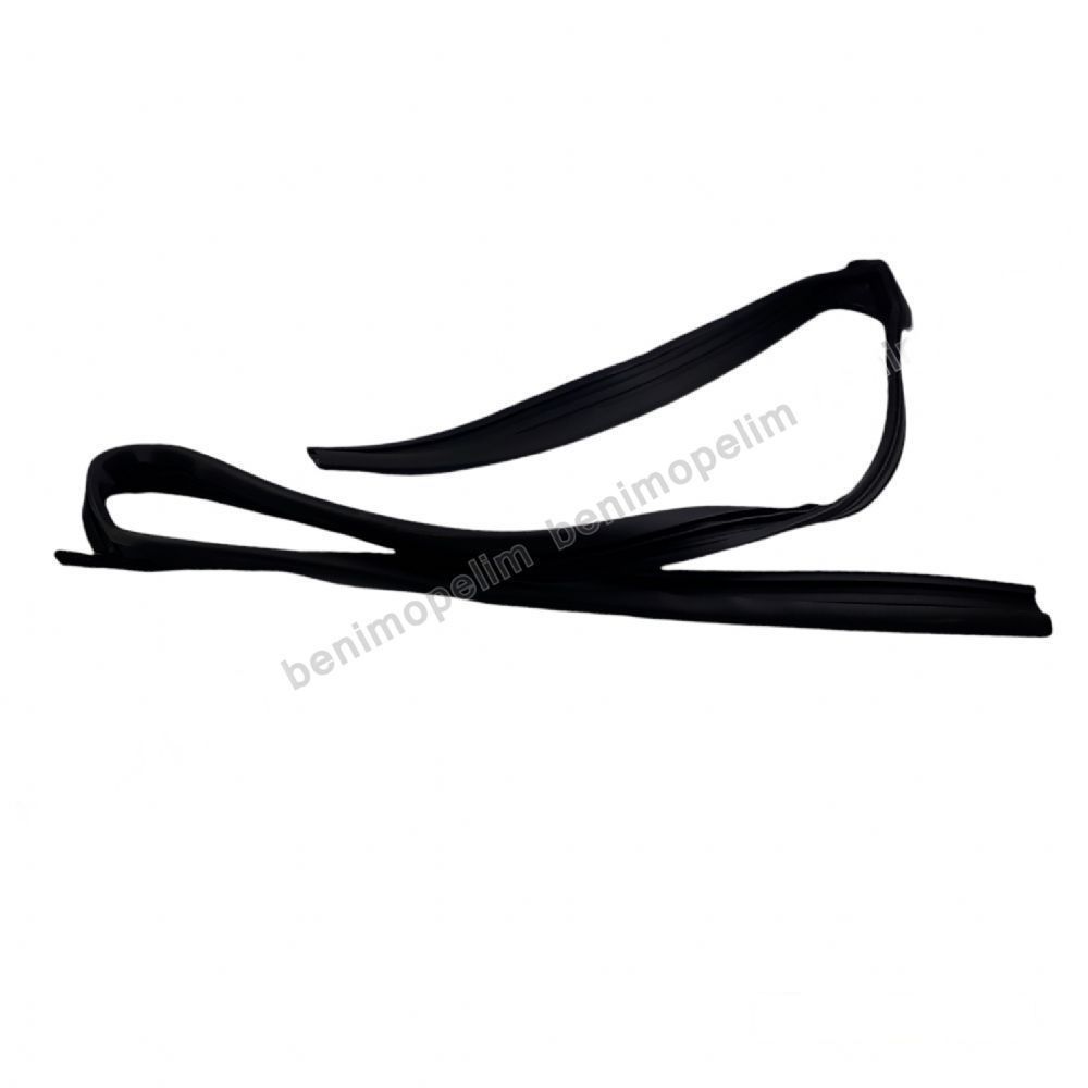 Product Code : 825402Y000 - Hyundai Ix35 Right Front Door Window Seal Original 825402Y000