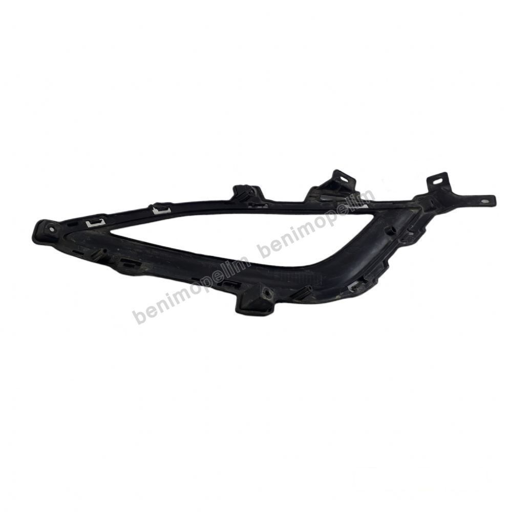 Product Code : 86564-A6030 - Hyundai I30 Front Bumper Right FOG Bakelite Original 86564-A6030