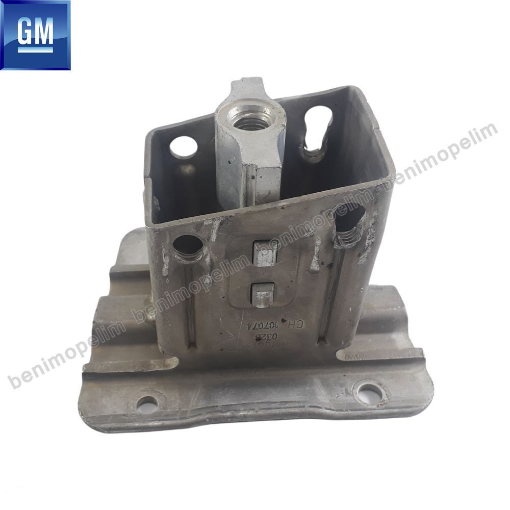 Product Code : 24402664 - Opel Vectra C Right Rear Rear Bumper Support Wedge (Exposed Part) GM Genuine 24402664