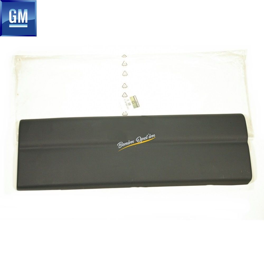 Product Code : 93191050 - Opel Movano A, Renault Trafic Right Rear Door Cover GM Original 93191050 - 4417628