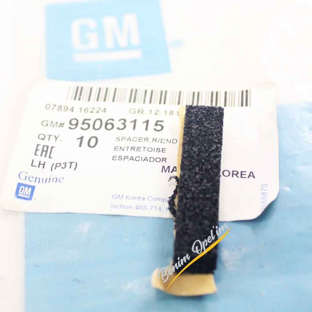 Opel Mokka Left Rear Spoiler Isolation Sponge GM Original 95063115