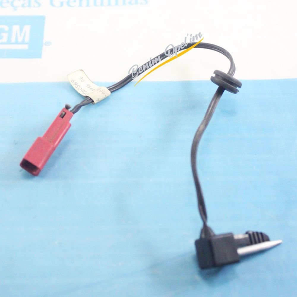 Product Code : 90560369 - Opel Astra G 2 Heater Sensor GM Genuine 90560369