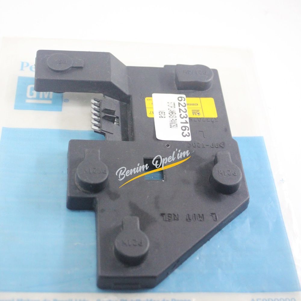 Product Code : 6223163 - Opel Vectra B Left Stop Lamp Sensory Plate GM Genuine 6223163 - 90512719