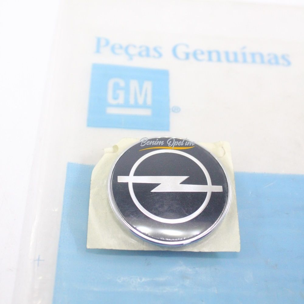 Product Code : 90413040 - Opel Astra F sw Rear Boot Black Opel Emblem 1992-1998 GM Original 90413040 - 1719669