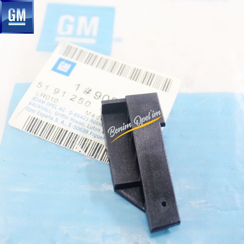 Product Code : 90510783 - Sunroof Cover Holder Right Opel Astra G, Zafira A, Corsa B, Tigra A GM Genuine 90510783 - 5191250