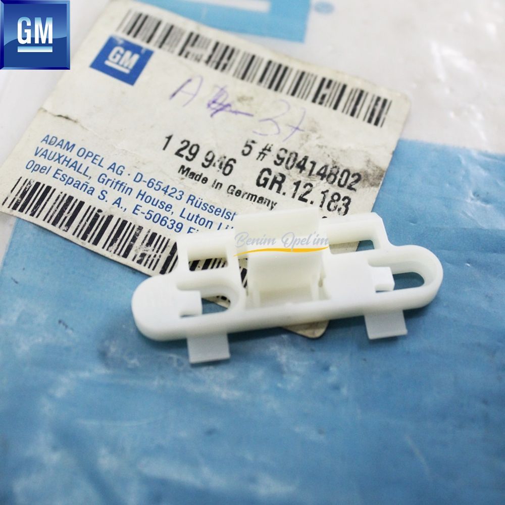 Product Code : 129946 - Opel Astra F Sedan NB Number Plate Base Clip GM Genuine 129946 - 90414802