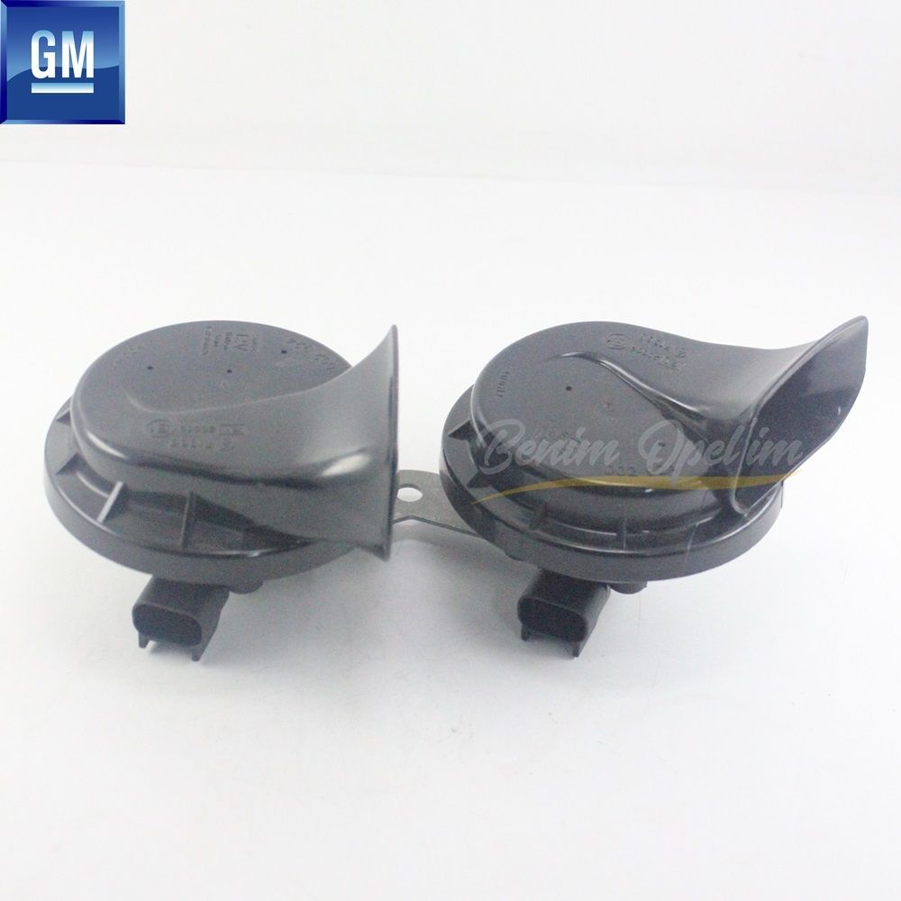 Product Code : 1228149 - Opel Omega B Horn 400/500Mhz < Y GM Original 1228149 - 90564527