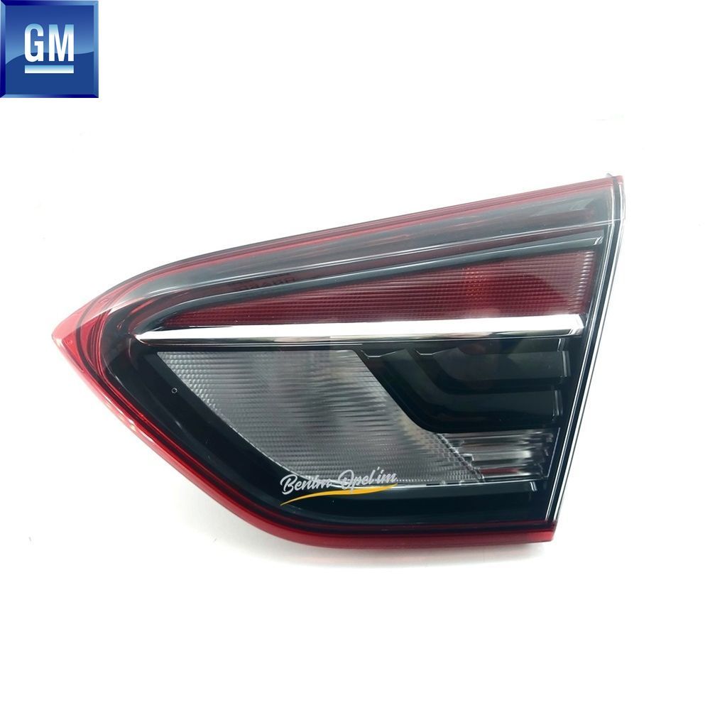 Opel Crossland X Right Rear Inner Trunk Tail Light Without Led GM Original 39137524 - 13467979