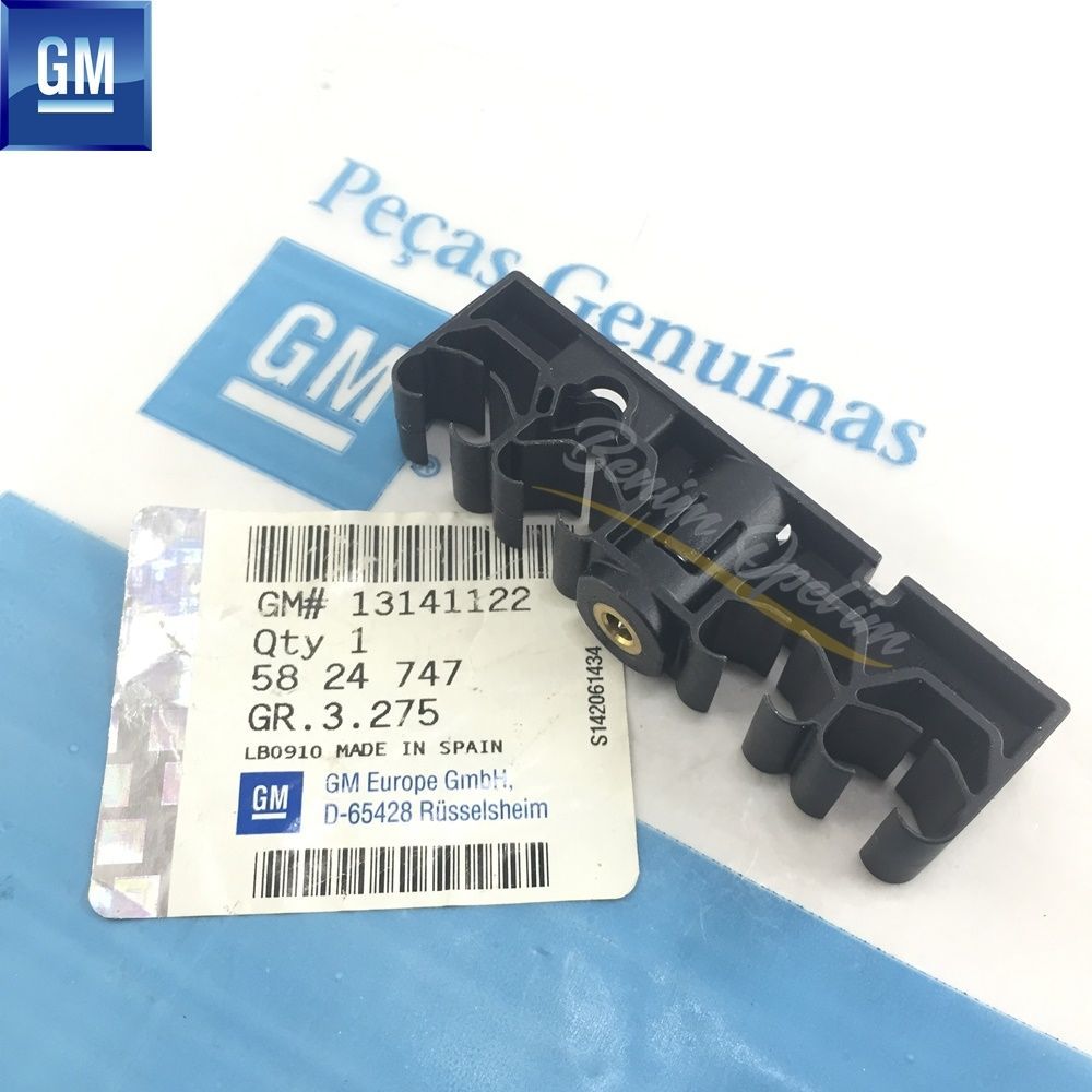 Product Code : 5824747 - Opel Corsa C, Meriva A Fuel Feed And Return Pipe Clip 1.3/1.7 GM Original 5824747 - 13141122