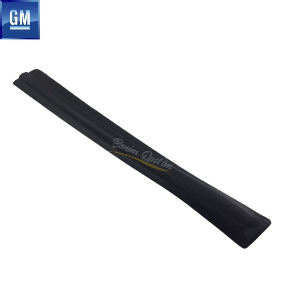 Product Code : 122755 - Opel Vectra B Right Outside Centre Pillar Seal (Tyre) GM Genuine 122755 - 24422458