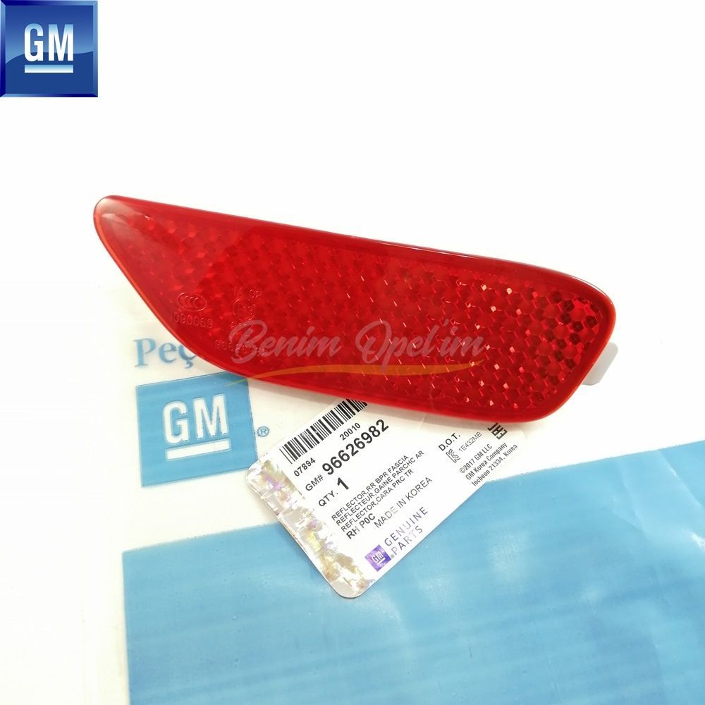 Product Code : 96626982 - Chevrolet Captiva C100/C140 Right Rear Reflector GM Genuine 96626982