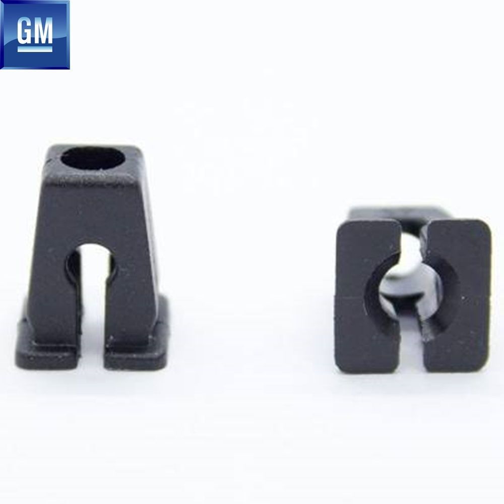 Product Code : 2240802 - Opel, Chevrolet Multipurpose Clip (Door, Headlight, Bonnet, Airbag) GM Genuine 2240802 - 90230846