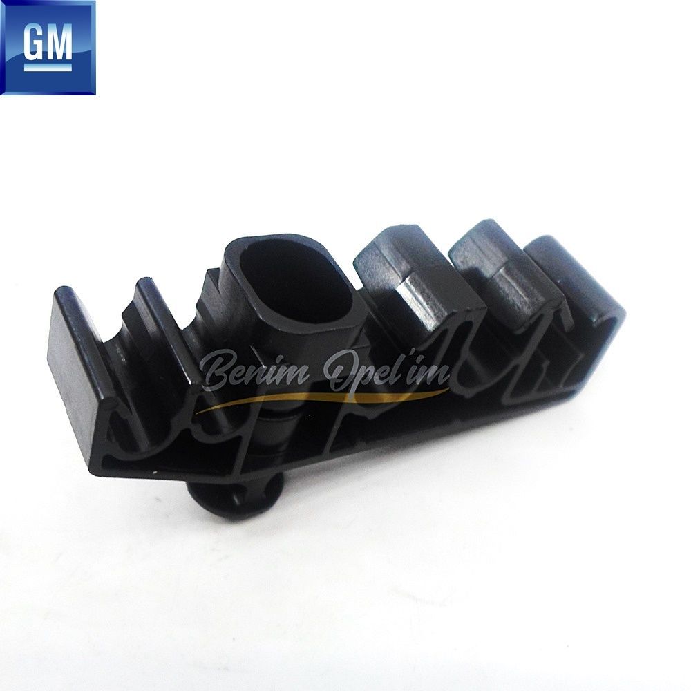 Product Code : 564300 - Brake And Fuel Pipe Retaining Clip Five Opel Astra G H, Corsa C, Combo C, Omega B, Zafira A B GM Genuine 564300 - 11562022