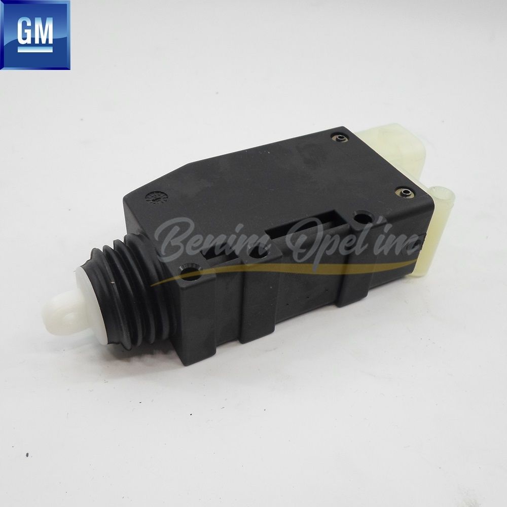 Product Code : 1207144 - Rear Door Central Lock Motor (Pa, Gf, 30) Opel Astra F, Corsa B, Tigra A, Omega B GM Genuine 1207144 - 90493703