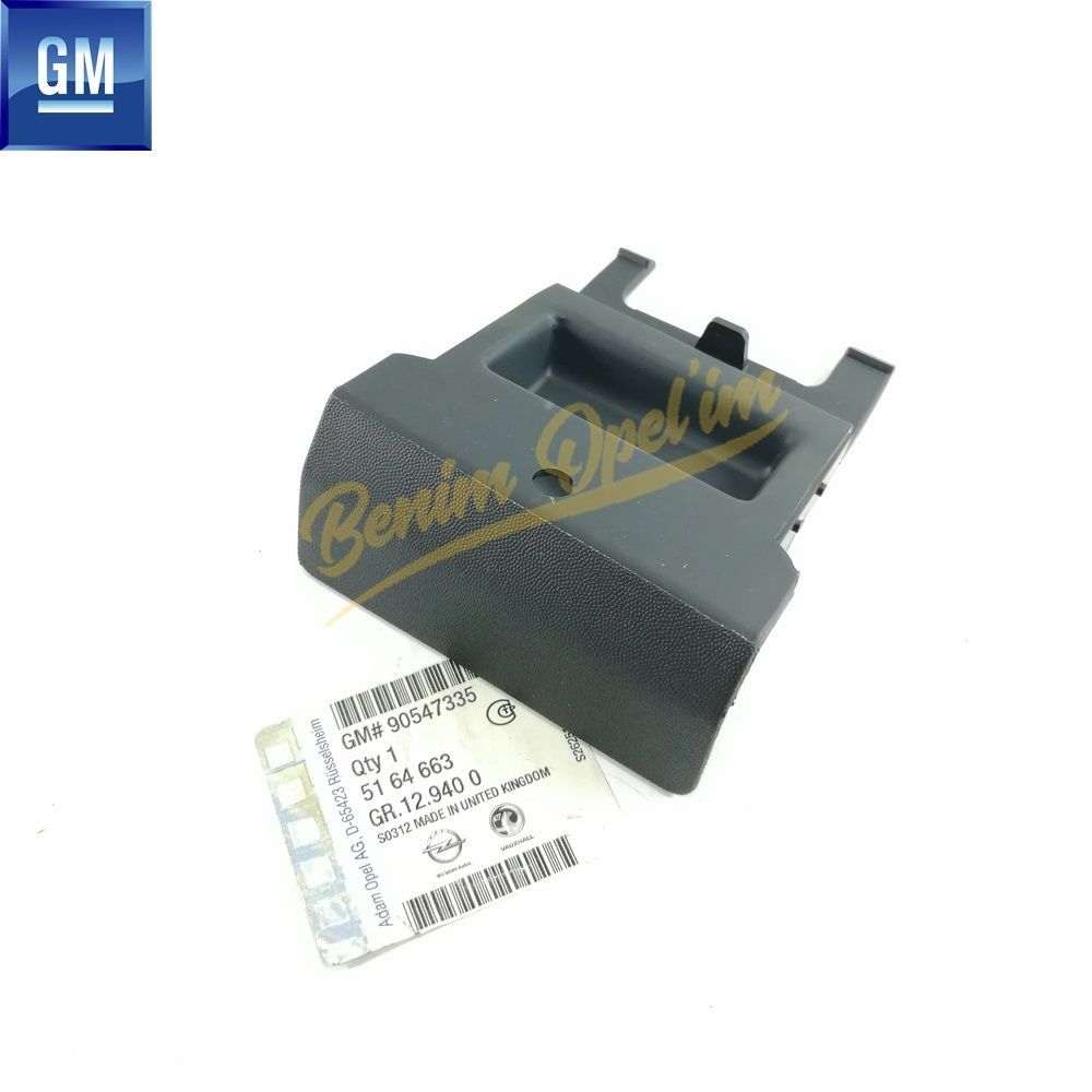 Product Code : 5164663 - Opel Astra G Left Rear Starter Jack Cover Black GM Genuine 5164663 - 90547335