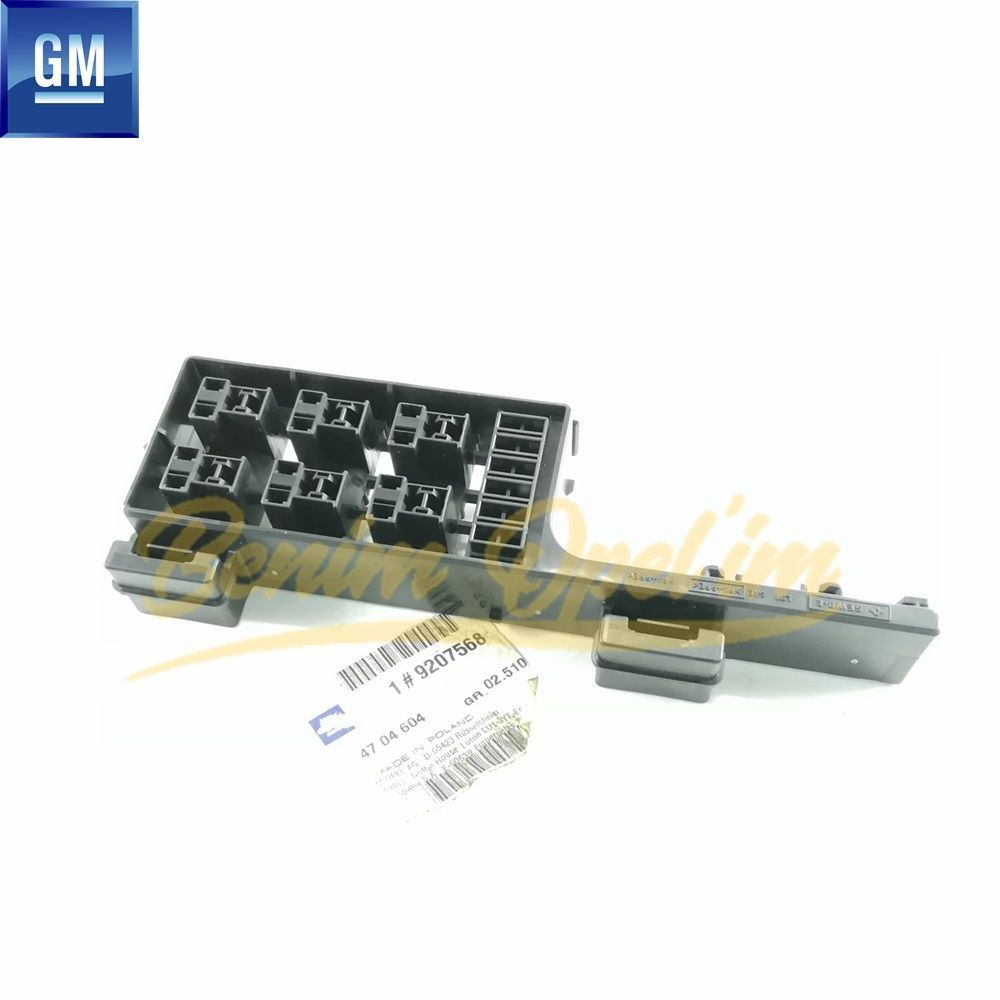 Product Code : 4704604 - Opel Agila A Role Box (Fuse Plate) GM Original 4704604 - 9207568