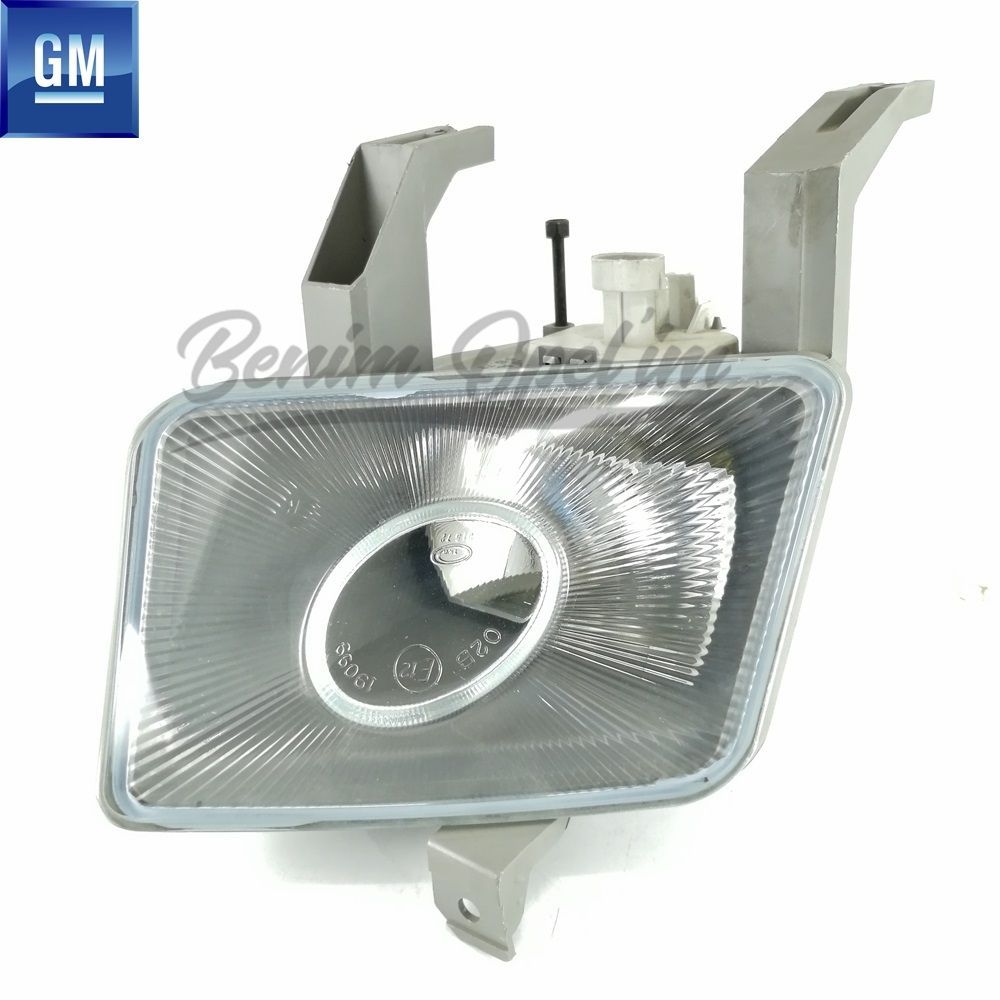 Product Code : 6710021 - Opel Vectra B Complete Right Front Fog Lamp White (After 1999) GM Original 6710021 - 9119512