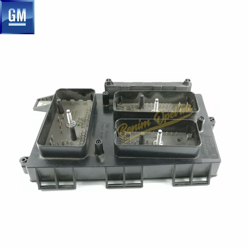 Product Code : 1237094M - Opel Zafira B, Astra H Manual Transmission Front Fuse Box GM Genuine 1237094M - 93184656