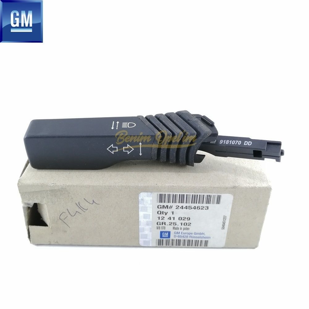 Product Code : 1241029 - Opel Vectra C, Signum Left Selector And Signal Handle Black (DD) GM Genuine 1241029 - 24454623