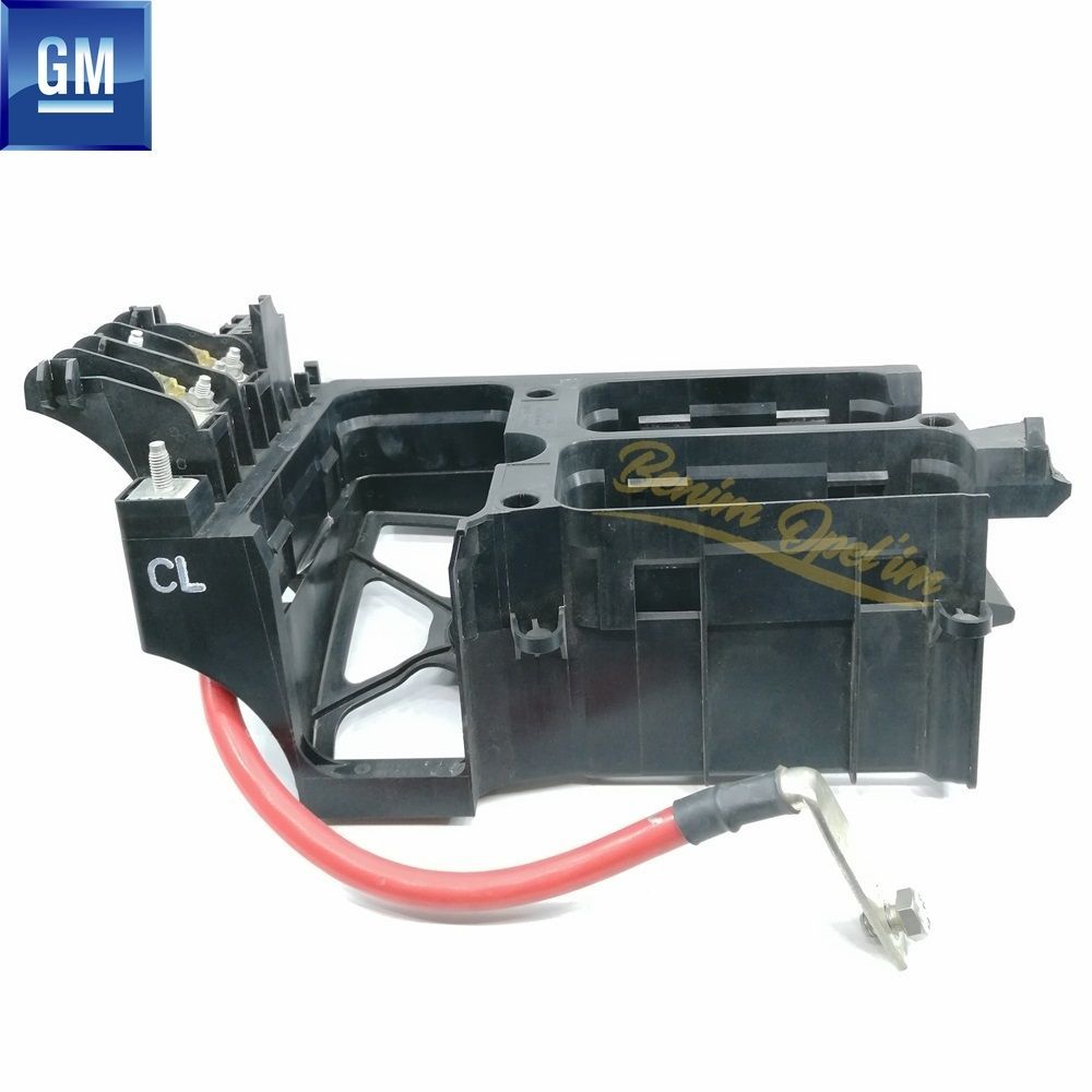 Product Code : 1287178 - Opel Astra H, Meriva B Complete Front Fuse Box Lower Cover GM Genuine 1287178 - 13208748