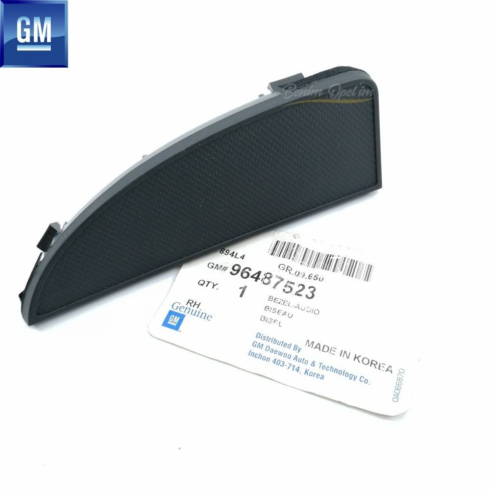 Product Code : 96487523 - Chevrolet Rezzo U100 Right Side Cd Player Cover Black GM Original 96487523