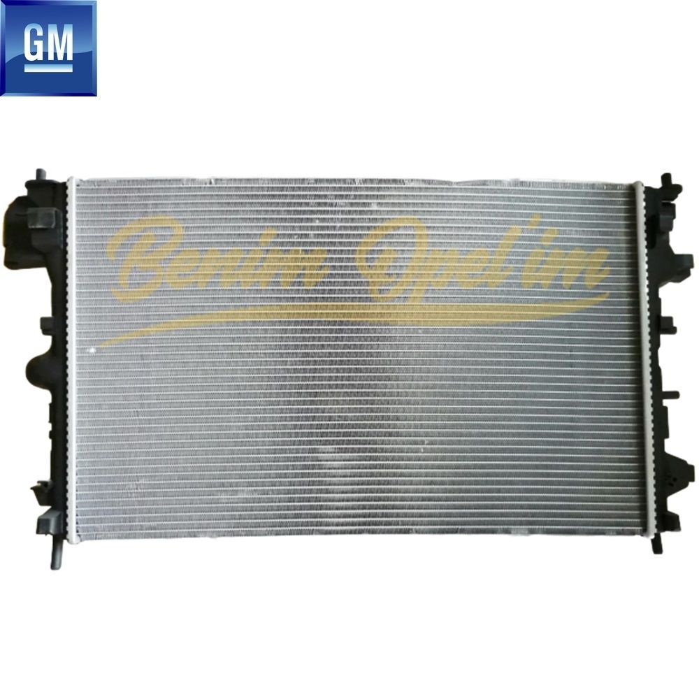 Opel Vectra C, Signum Manual Water Radiator 1.9 GM Original 1300273 - 13196477